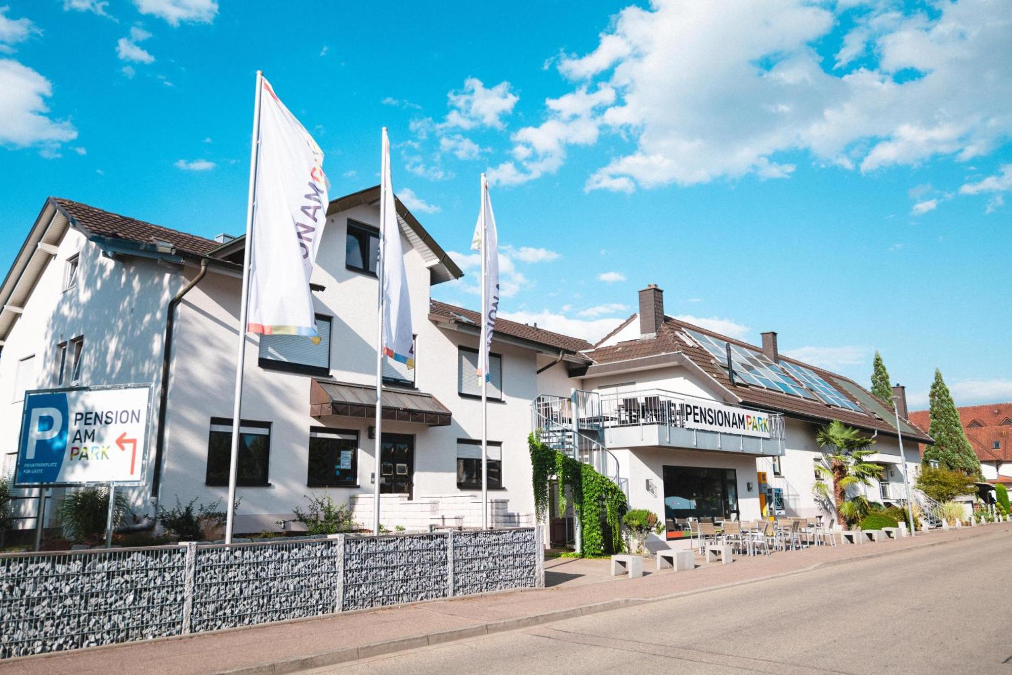 Pension Am Park ルスト エクステリア 写真