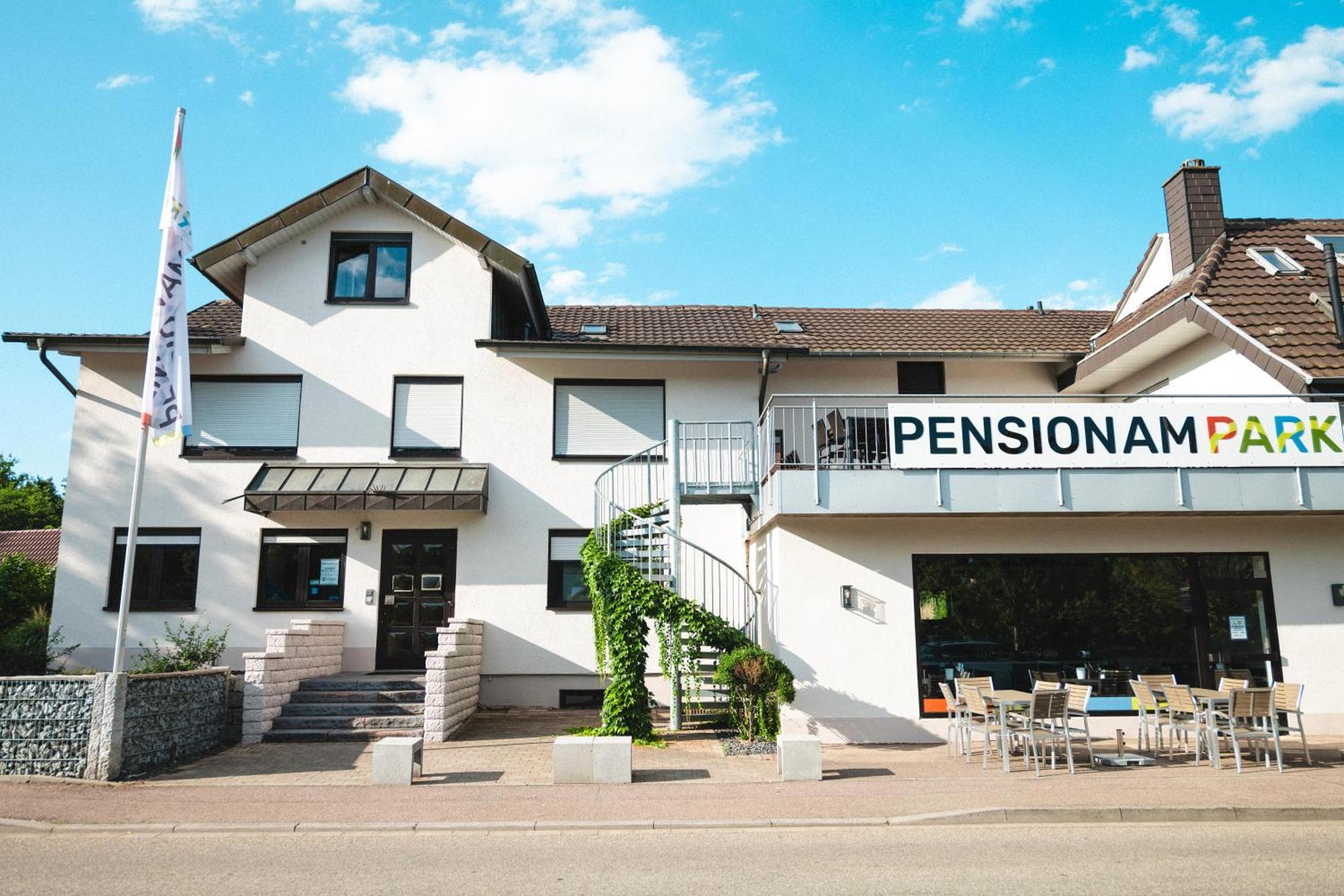 Pension Am Park ルスト エクステリア 写真